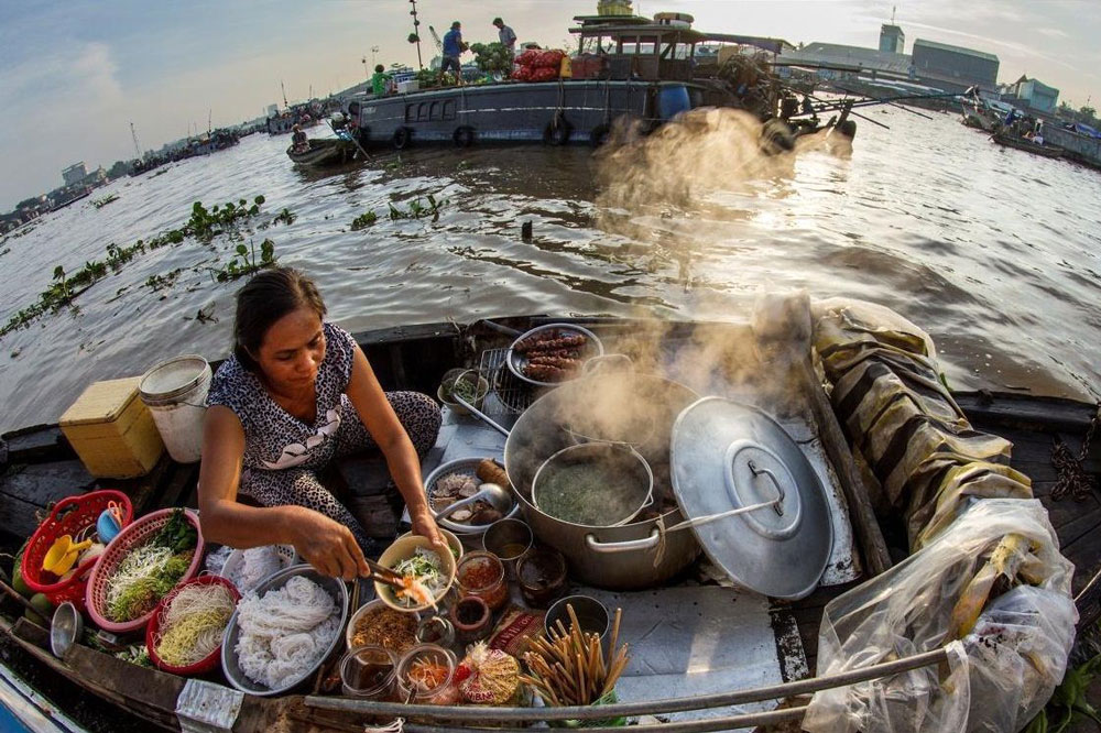 Photograph the lively allure of Tien Giang’s market